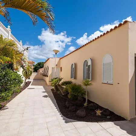 A Dream Right On The Beach No 2 Villa