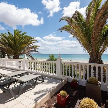 A Dream Right On The Beach No 2 Villa